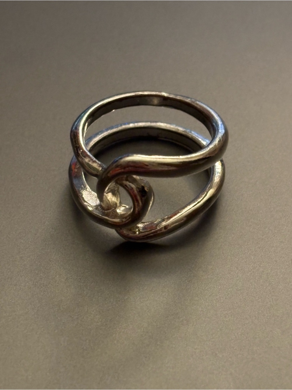5 for 10 💵 silver knot ring size 7